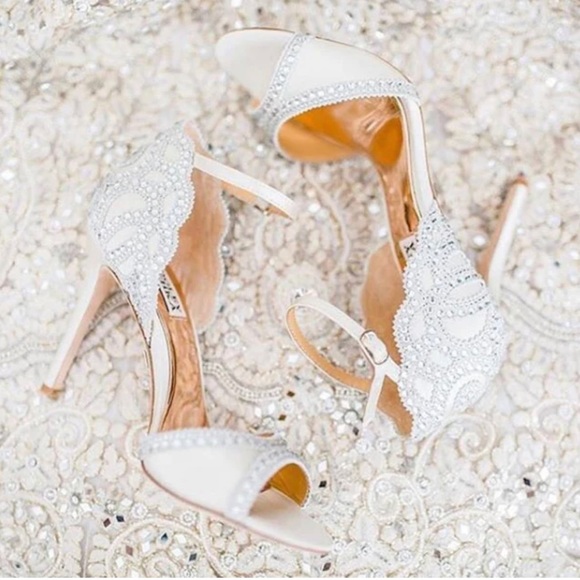 Badgley Mischka Roxy Ankle Strap Evening Shoes IVORY - Picture 2 of 16